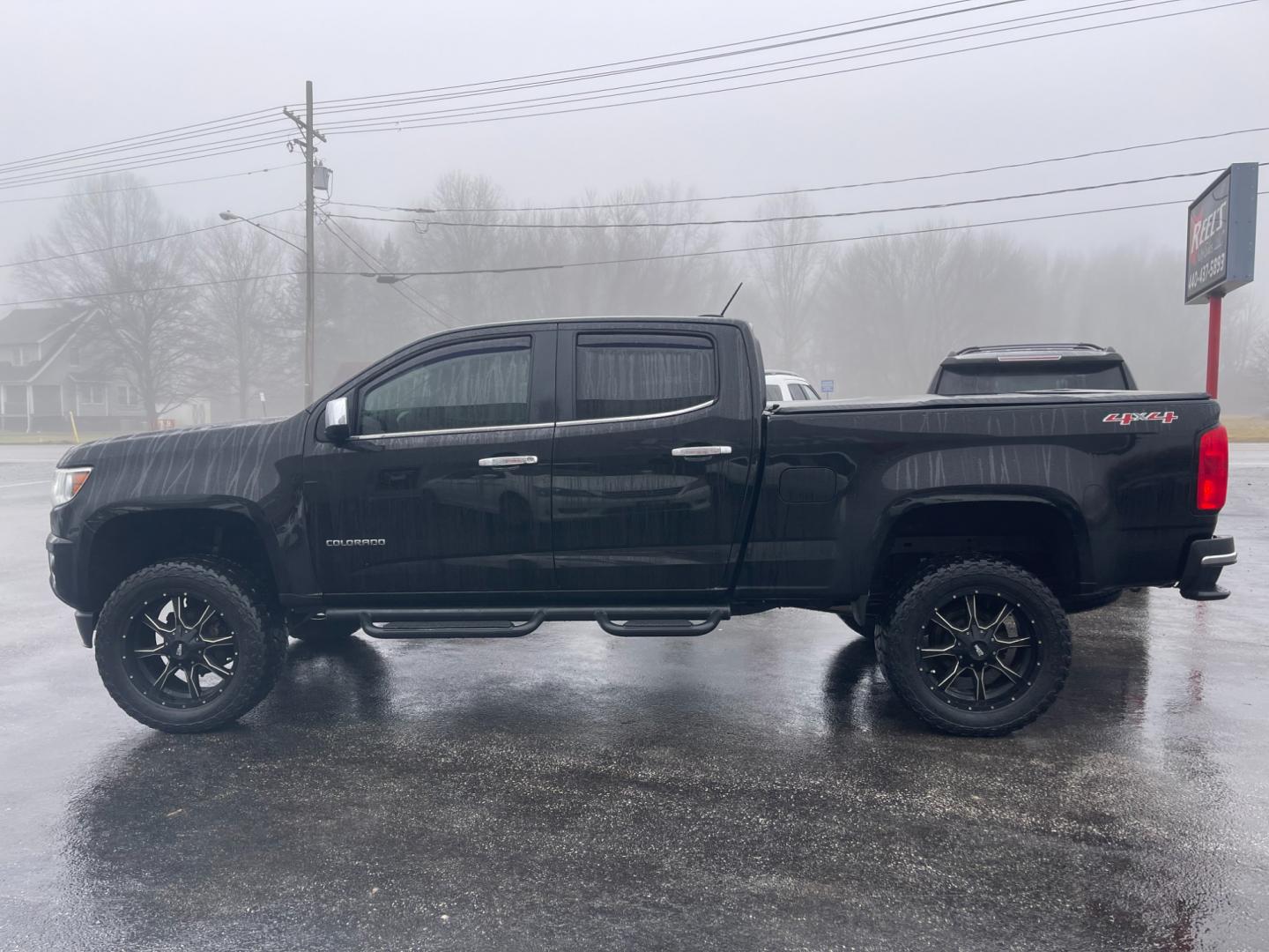 2016 Black /Black Chevrolet Colorado LT Crew Cab 4WD (1GCGTCE36G1) with an 3.6L V6 DOHC 24V engine, 6 Speed Automatic transmission, located at 547 E. Main St., Orwell, OH, 44076, (440) 437-5893, 41.535435, -80.847855 - Photo#15